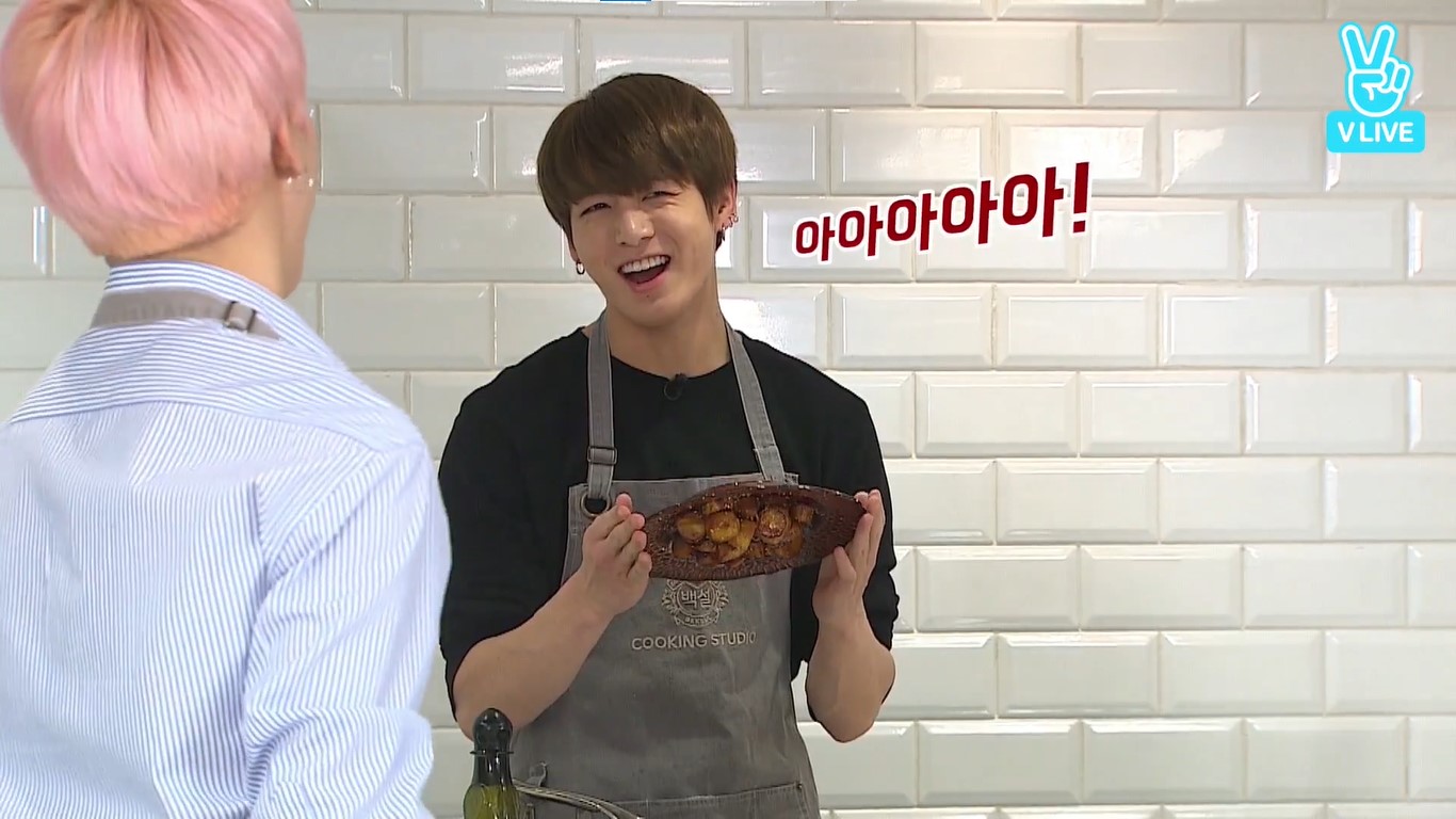 BTS cooking jungkook glazed sweet potatoes run bts episode 20